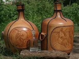 La pintura deberá incluir al Bacanora, en cualquiera de sus procesos, usos y virtudes. ESPECIAL  /