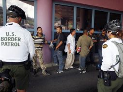 En seis meses, Estados Unidos deportó a casi nueve mil migrantes mexicanos desde tres estados de aquel país. AP  /