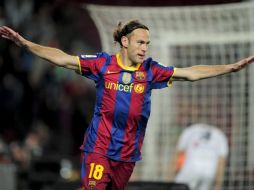 Gabriel Milito festejando un su gol anotado en el duelo ante el Ceuta. AFP  /