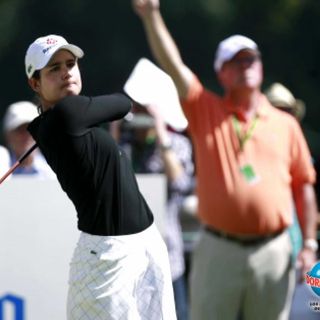 Lorena Ochoa batalla a medio recorrido