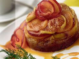 Todos podemos echar a andar la creatividad cuando se trata de la cocina, la tarta de frutas es excelente para comenzar. ESPECIAL  /