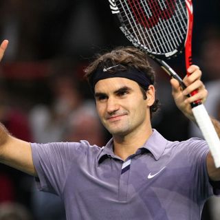 Federer enfrenta a Monfils en semifinales del Masters de París