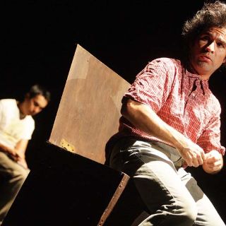 ''El hombre sin adjetivos'' pasea por la locura