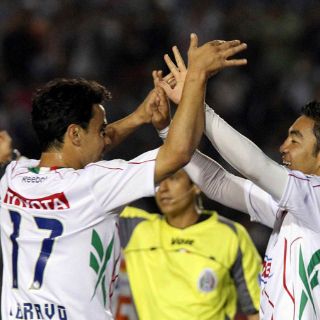 Chivas le saca la victoria al Monterrey