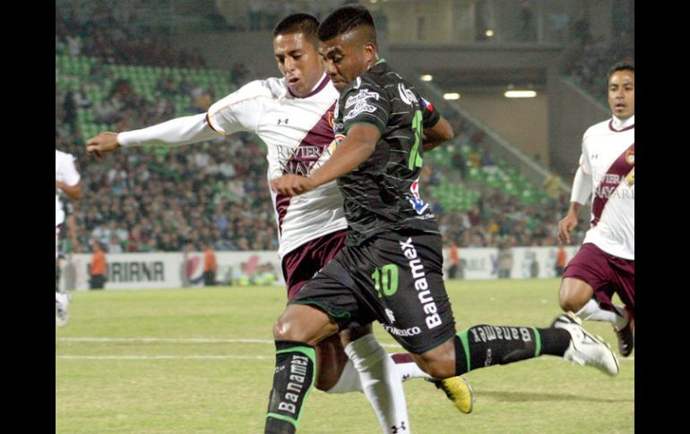 Danieñ Ludueña fue el anotador del tanto de Santos. NOTIMEX  /