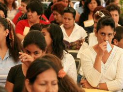 Uno de los grupos de autoayuda es la Escuela de Padres, en el Hospital de Pediatría del CMNO del IMSS Jalisco. ARCHIVO  /