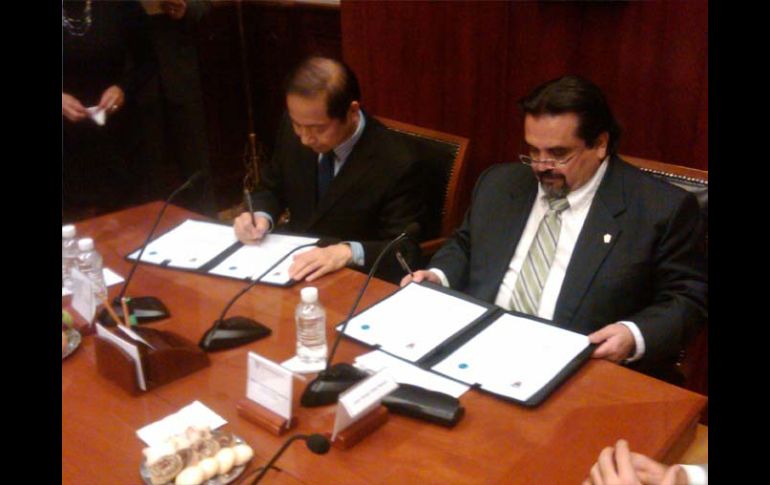 Marco Antonio Cortés Guardado, firmó la renovación del Convenio General de Colaboración Académica.R. ZAPATA  /