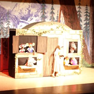 Arranca con éxito ''Cenicienta, el musical'' su temporada