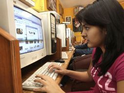 La comunicación por internet para los cubanos es una cuestión de sobrevivencia al régimen de los Castro. S. NUÑEZ  /