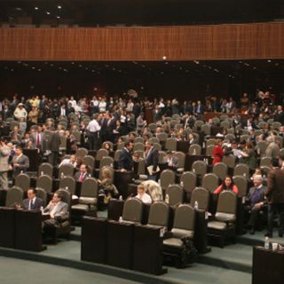 Diputados otorgan seguridad social a sus empleados