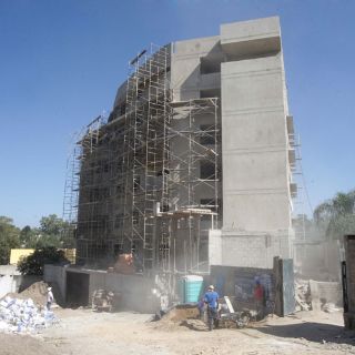 Guadalajara ''premia'' a desarrollador de obra sin licencia