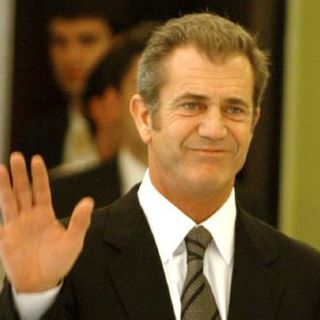 Mel Gibson asegura que Oksana Grigorieva se hirió a sí misma