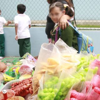 Buscan limitar publicidad de comida 'chatarra'