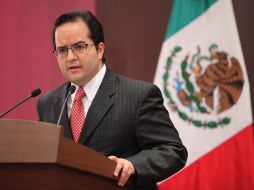 Alejandro Poiré resaltó que dos mil 400 MDP se usarán para instrumentar el mando único policial en los estados y municipios. AFP  /