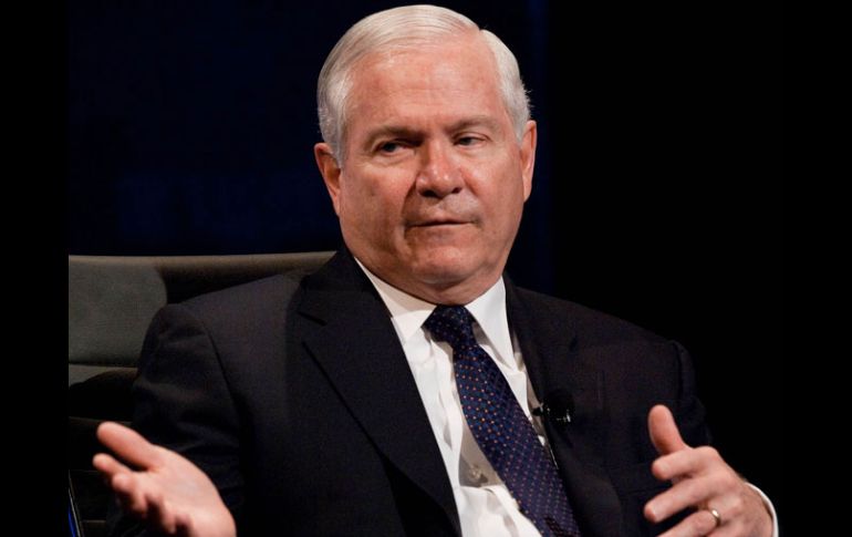 El titular de la Defensa estadounidense dice que un ataque militar contra Teherán sólo haría su programa nuclear más secreto. AFP  /