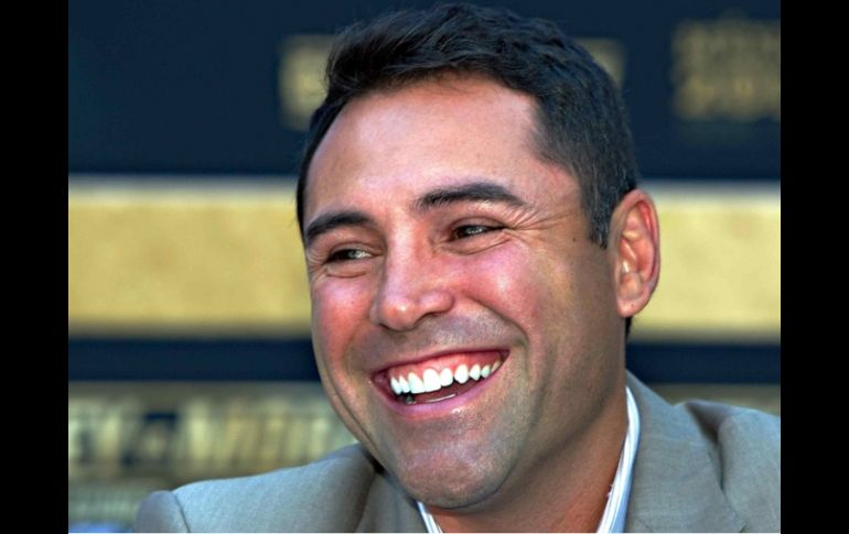 El ex boxeador Óscar de la Hoya  presentará una velada boxística en el estadio Azteca. MEXSPORT  /