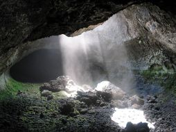 Una de las cavernas tiene una dimensión de tres metros de ancho. ESPECIAL  /