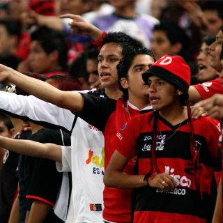 La policía quería los tambores: Barra 51