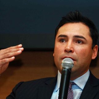 Óscar De la Hoya va por el Azteca