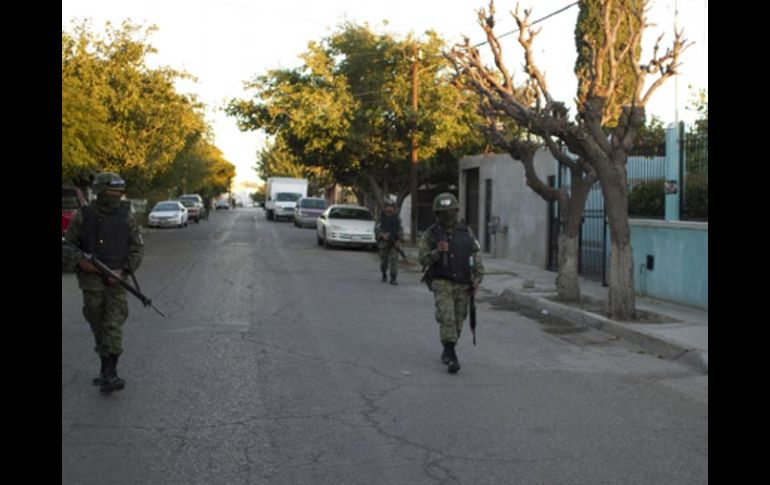 Por decisión de la Sedena, el Ejército recibirá en 2011 la mitad de la ampliación solicitada. EFE  /