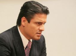 El alcalde tapatío, Aristóteles Sandoval, asegura que revisará ''qué áreas están lejanas de la gente''. A. CAMACHO  /