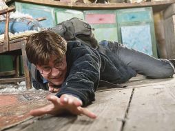 • HARRY POTTER Y LAS RELIQUIAS DE LA MUERTE — PARTE 1. WARNER BROS. • ´POLICÍAS DE RESPUESTO. SONY PICTURES.  /