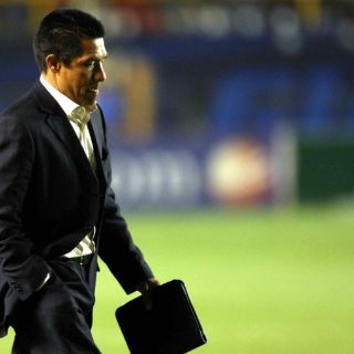 Ambríz asegura que San Luis merecía la victoria