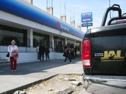 En menos de cuatro horas, dos bancos fueron visitados por amantes de lo ajeno. M. PATIÑO  /