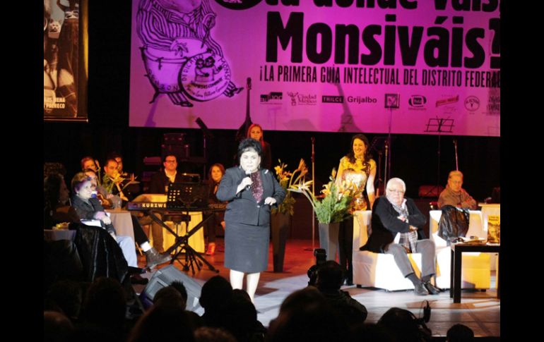 Artistas y amigos recuerdan al escritor que sin pudor transitaba por todos los barrios de la ciudad. NOTIMEX  /