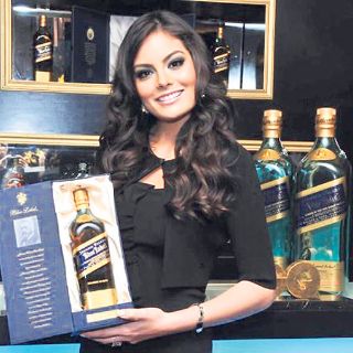 Ximena Navarrete es la mujer del año