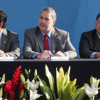 Gobernador pide a Congreso transparencia y respeto a la ley