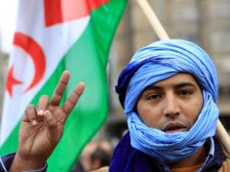 Simpatizante saharaui en Bilbao. EFE  /