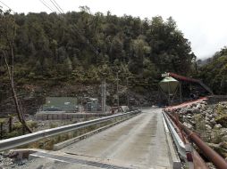 Vista del camino a la mina de carbón, donde 29 trabajadores permanecen atrapados desde el 19 de noviembre, en Nueva Zelanda. EFE  /