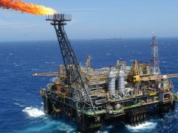 Irán es uno de los cinco mayores exportadores de crudo del mundo, con unos 3.8 millones de barriles diarios. EFE  /