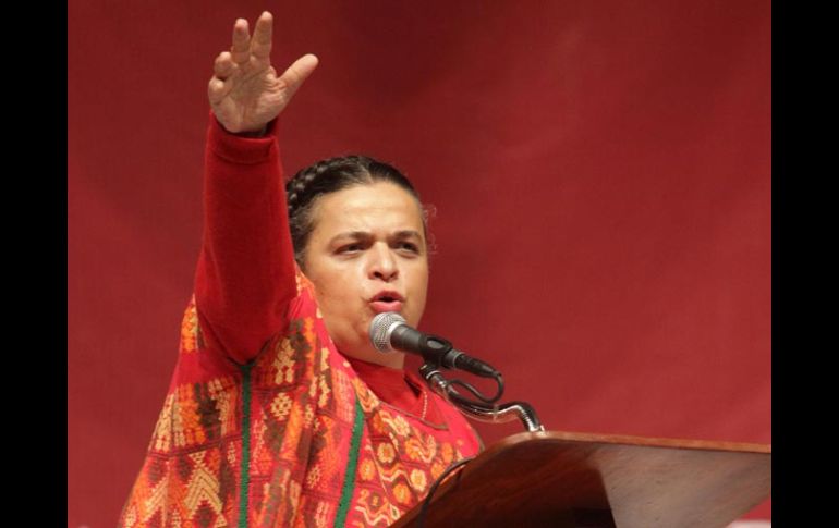 Paredes asistió a la toma de protesta al nuevo dirigente del PRI en Puebla. EL UNIVERSAL  /