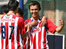 Érick Torres (der.) anotó dos goles al América, ayer en Coapa. MEXSPORT  /