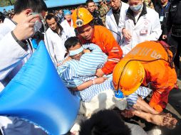 El rescate suaviza la situación minera china, considerada la más peligrosa del mundo. EFE  /