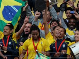 El estatal Banco Nacional de Desarrollo Económico y Social brindará un crédito millonario para el mundial Brasil 2014. EFE  /