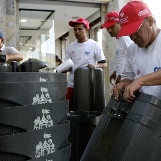 Inauguran los primeros mil botes de basura en el Centro tapatío