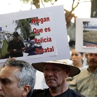 Piden liberar playa y carretera en Tenacatita antes de vacaciones