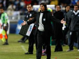 Terminó el contrato de David Comizzo y su puesto será ocupado por el argentino Gustavo Matosas. MEXSPORT  /