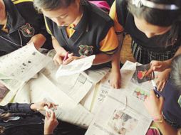 Todo lo escribieron y utilizaron fotografías del periódico para hacer más atractivo su legado. ESPECIAL  /