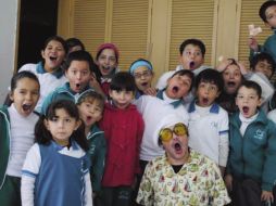 El autor invita a los niños a jugar y aprender. ESPECIAL  /