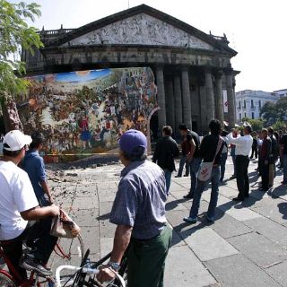 Inicia espectáculo ''Gigante''; prevén caos vial en el Centro