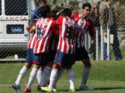 Las Chivas de Sub-17 derrotaron al Cruz Azul en el juego de ida de las semifinales. MEXSPORT  /