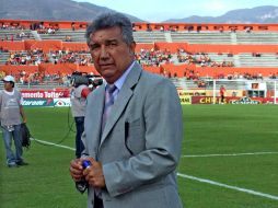 Álvarez es el primer DT extranjero en el Saprissa desde el 2003. MEXSPPORT  /