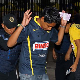 Petardo en el Estadio Azteca