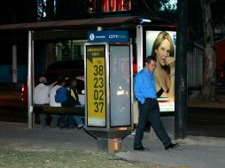 La empresa española Eumex es la encargada desde el 2000 de moviliarios urbanos tales como los parabuses. E. PACHECO  /