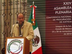 El titular de la PGR exhorta a los fiscales del país a cerrar filas contra la delincuencia. EL UNIVERSAL  /
