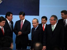 El Presidente encabeza la firma de acuerdos que modifican el Programa de Prevención y Atención de Desastres Naturales. EL UNIVERSAL  /